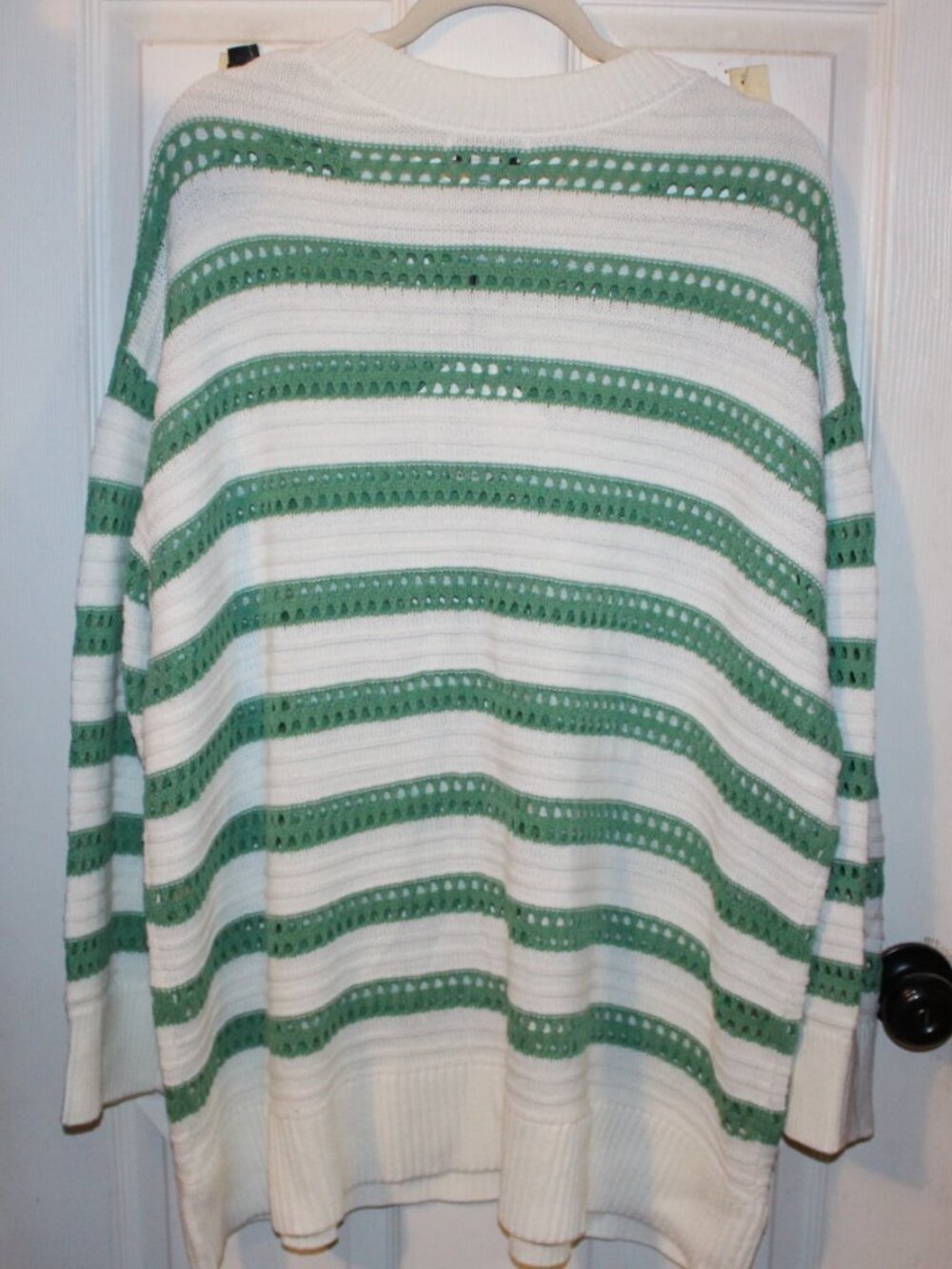 NWT AVA & VIV crew neck 3X(24/26W) Pretty color combo! - Picture 5 of 5